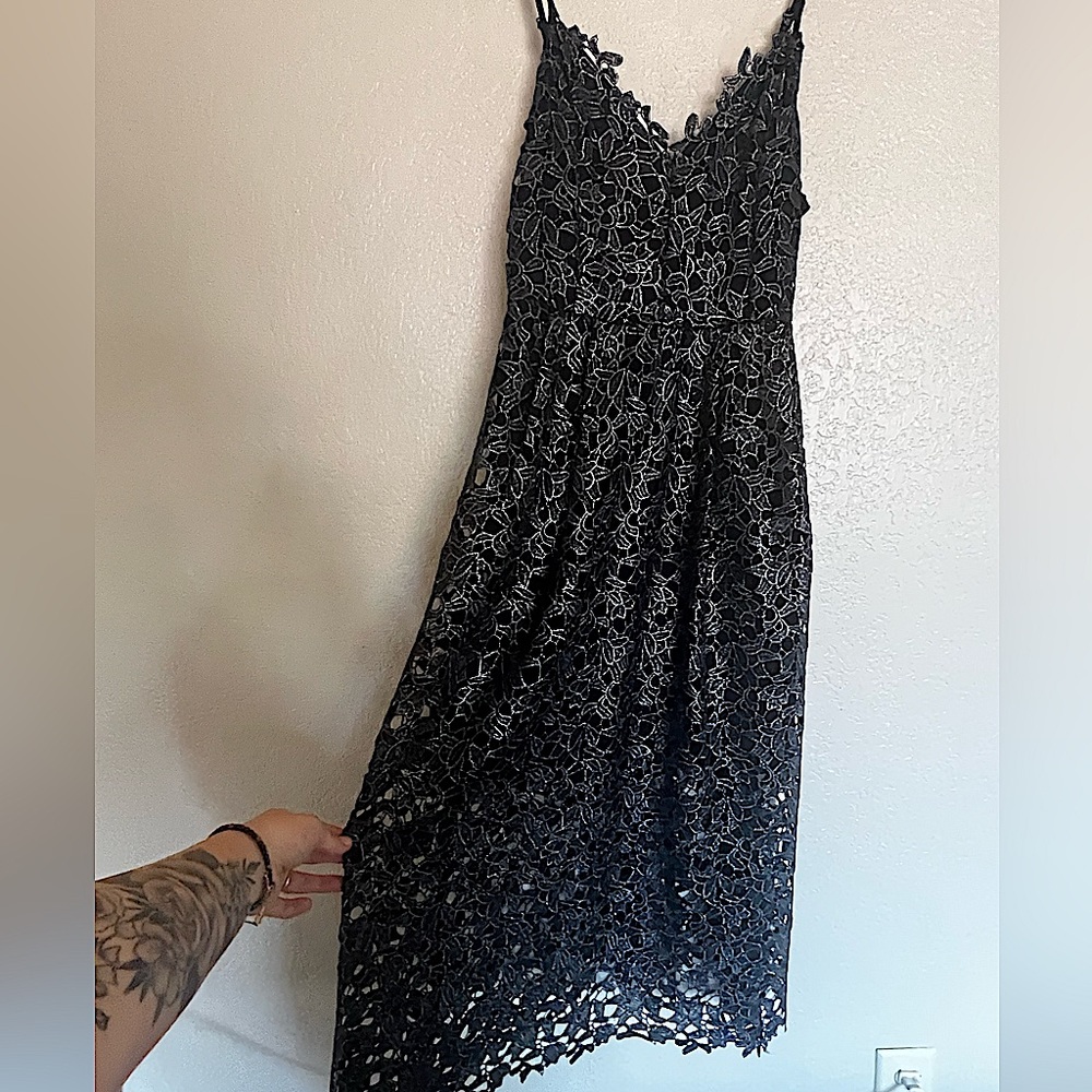 ASTR The Label Lace A-Line Midi Dress